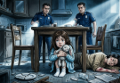 A 6-year-old girl called 911: “My dad and his friend are drunk… they’re hurting my mom again!” When police arrived, they found the girl trembling under the kitchen table.